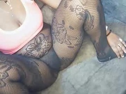 Most Recent Photo of sexxy_booby