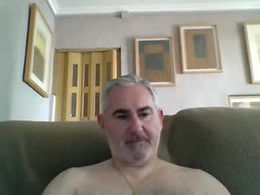 Most Recent Photo of sexy_italiandaddy