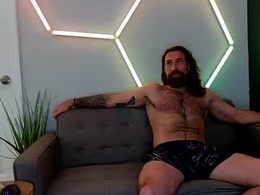 Most Recent Photo of slicksweeniehut
