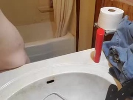 Most Recent Photo of sneakypeteyo1