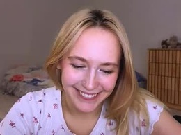 Most Recent Photo of sola_bloom