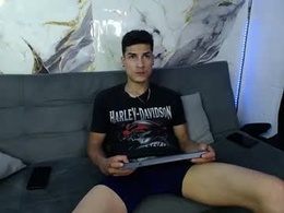 Most Recent Photo of steven_hot__