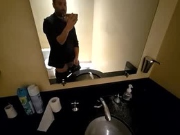 Most Recent Photo of stopshottttt