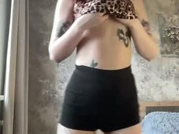 Most Recent Photo of strawberrycream_