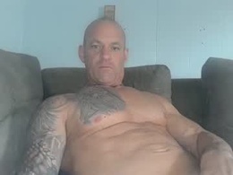 Most Recent Photo of strongandhard073