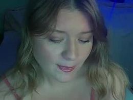 Most Recent Photo of submissivescarletxo