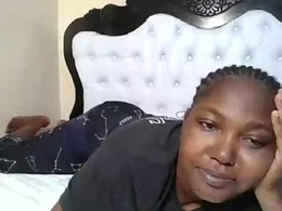 Most Recent Photo of sweetaura001