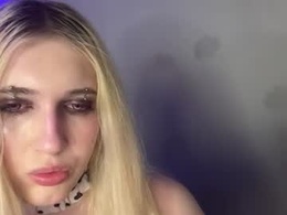 Most Recent Photo of sweetcrystalll