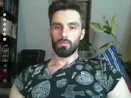 Most Recent Photo of sweettom69