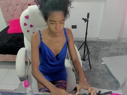 Most Recent Photo of thianahornyy