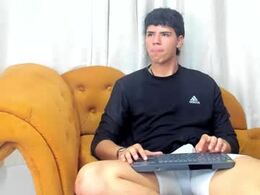 Most Recent Photo of tobiaz_vega