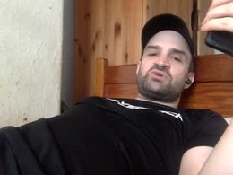 Most Recent Photo of tomf1982