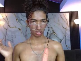 Most Recent Photo of triiangel_latinboy