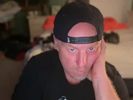 Most Recent Photo of twiinsouls