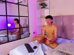 Most Recent Photo of twinky_jason