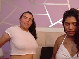 Most Recent Photo of twobadgirls2__