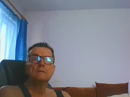Most Recent Photo of ulmeni7