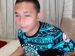Most Recent Photo of ur_petiteasian69xx