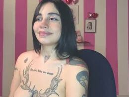 Most Recent Photo of val_bardot1