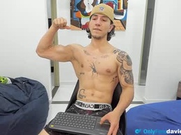 Most Recent Photo of valentino2201
