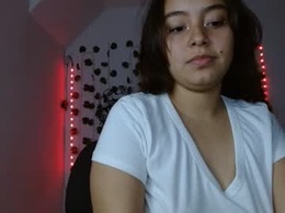 Most Recent Photo of valeria_cherry