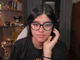Most Recent Photo of valerie__sky