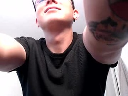 Most Recent Photo of venumbestia