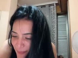Most Recent Photo of vickyfoxxy