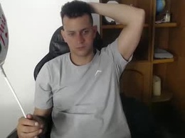 Most Recent Photo of victormanuelq_1