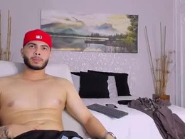 Most Recent Photo of vincentblack_