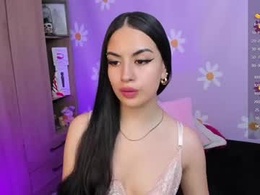 Most Recent Photo of violet_catt