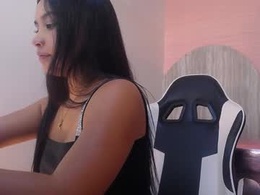 Most Recent Photo of violettathomson_t