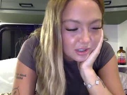 Most Recent Photo of violettblakee