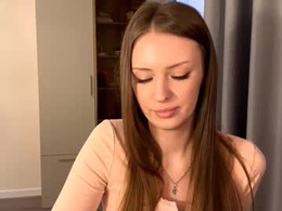 Most Recent Photo of vyxora_moon