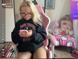Most Recent Photo of xxnaughtynicolexx