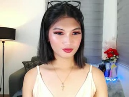 Most Recent Photo of yourasianmaxineontop