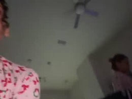 Most Recent Photo of yourfavlesbiansx2