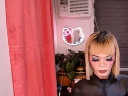 Most Recent Photo of yourqueenslut4uxx