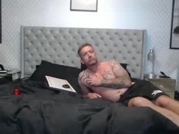 Most Recent Photo of youwantus69
