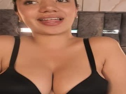 Most Recent Photo of zaira_bonny