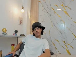 Most Recent Photo of zayn_fox32