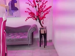 Most Recent Photo of zoe_18t