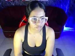 Most Recent Photo of zoe_hadid_m