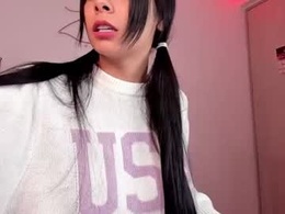 Most Recent Photo of zoecams