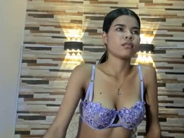 Most Recent Photo of zoemonet